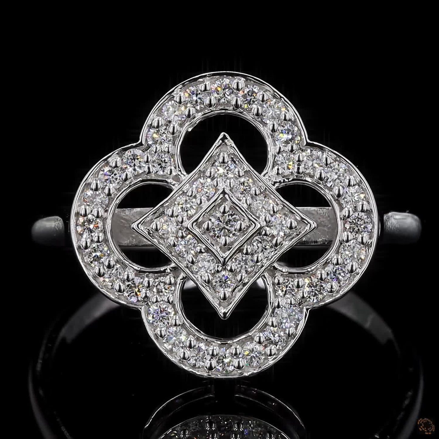 Liora – Vintage-Inspired Floral Diamond Ring