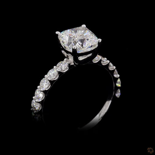 Avelyn – Cushion Cut Diamond Ring