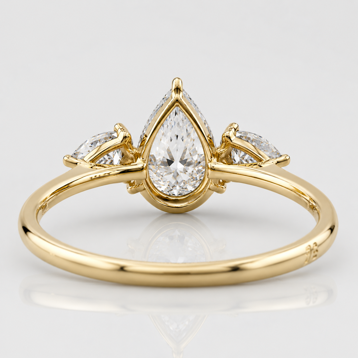 Luna Pear Ring