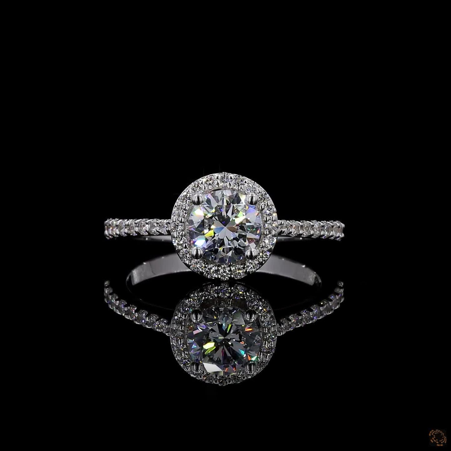 The Exquisite White Gold Round Diamond Halo Ring