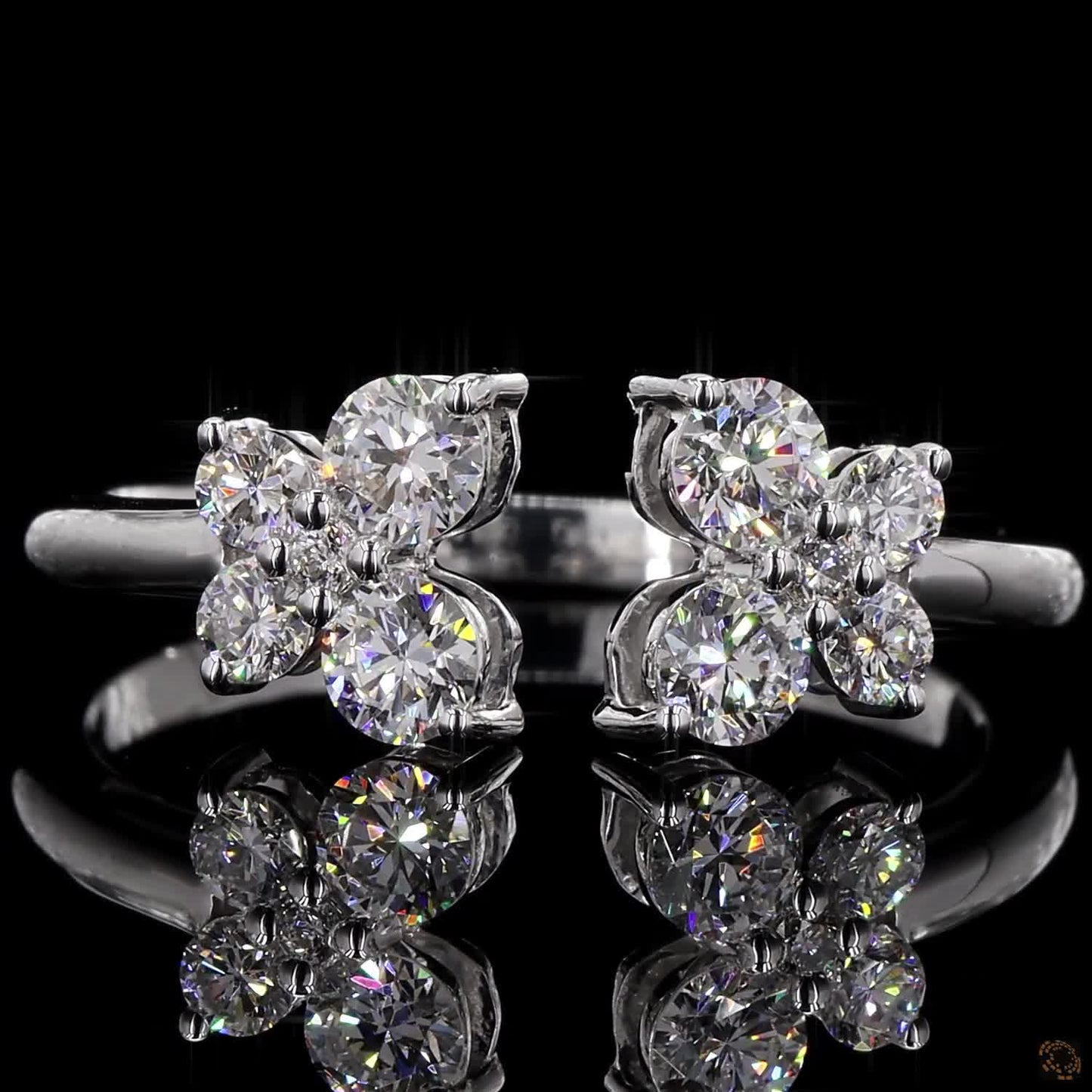 The Luster White Gold Diamond Flower Ring