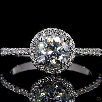 The Exquisite White Gold Round Diamond Halo Ring