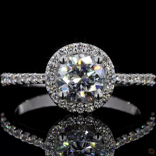 The Exquisite White Gold Round Diamond Halo Ring