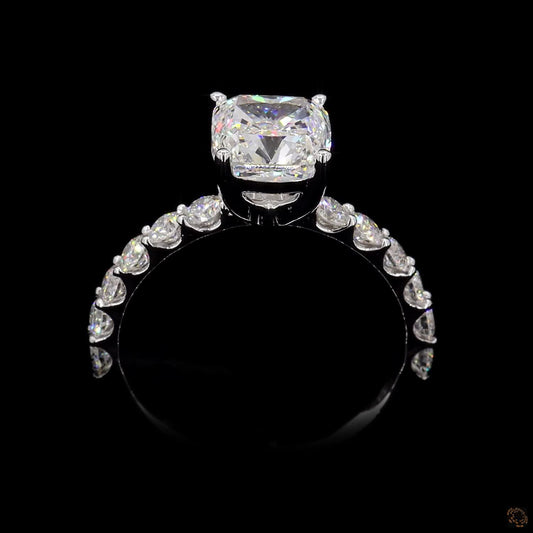 Avelyn – Cushion Cut Diamond Ring