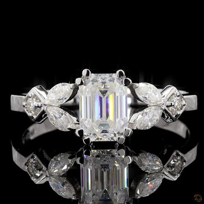 The Exquisite White Gold Emerald Diamond Ring