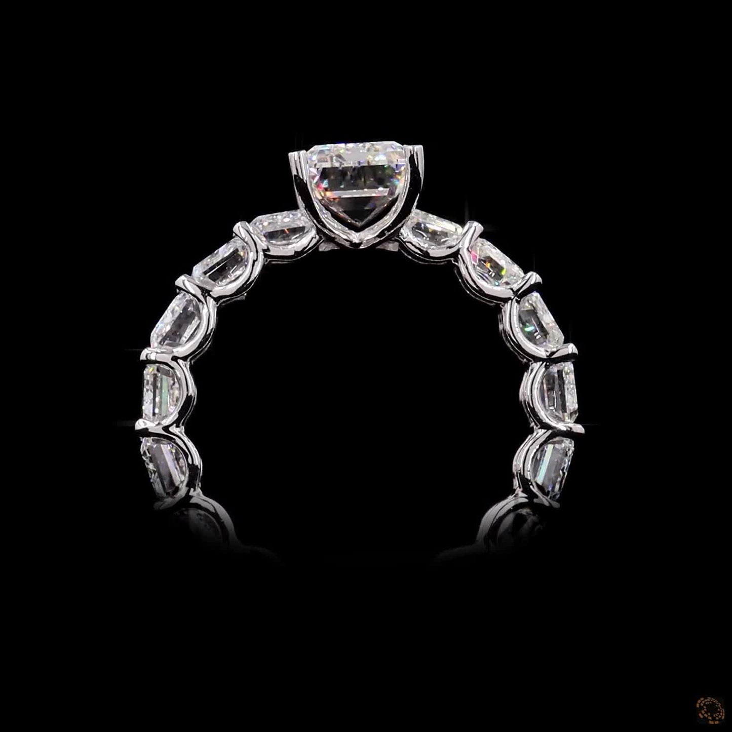 The Luster White Gold Emerald Diamond Ring