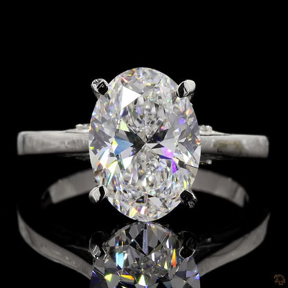 Nora – Oval Halo Diamond Ring