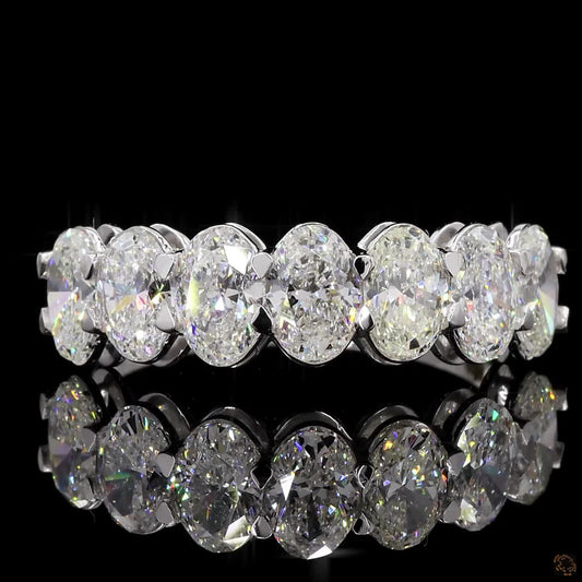 The Exquisite White Gold Oval Diamond Ring