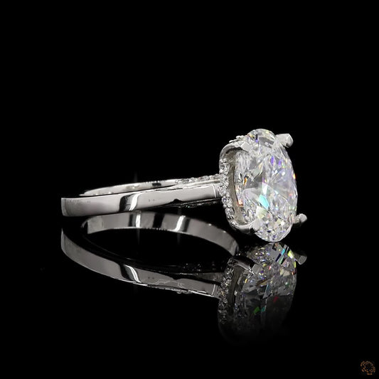 Nora – Oval Halo Diamond Ring
