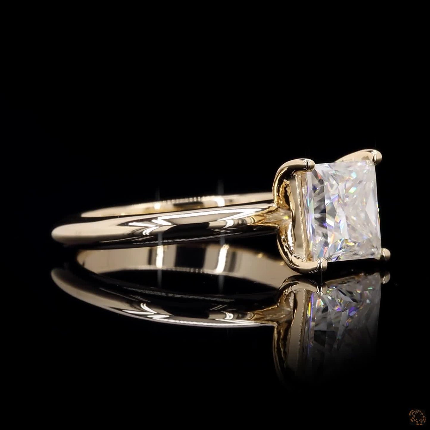 Cleo – Princess Solitaire Diamond Ring