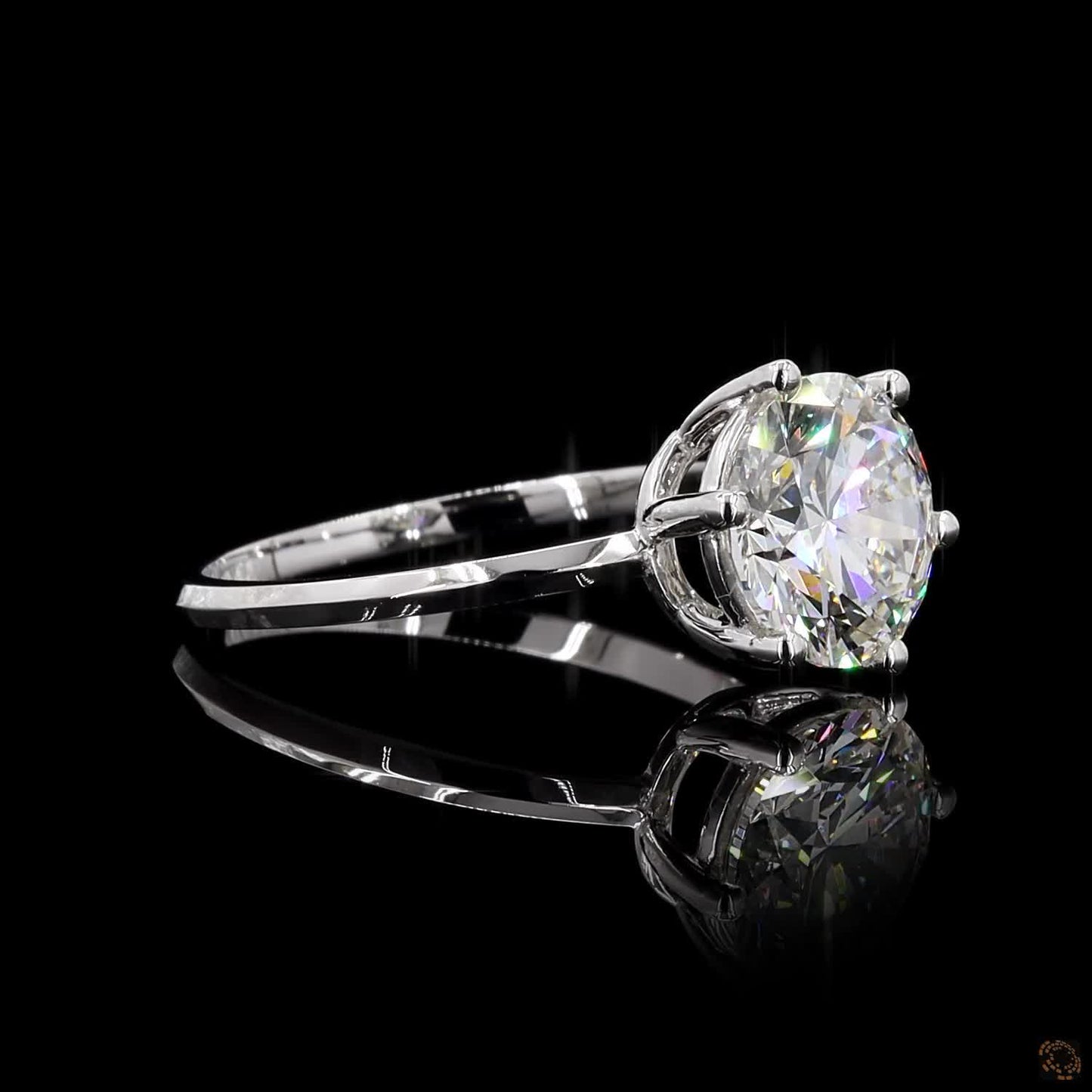 The Luster White Gold Round Diamond Ring
