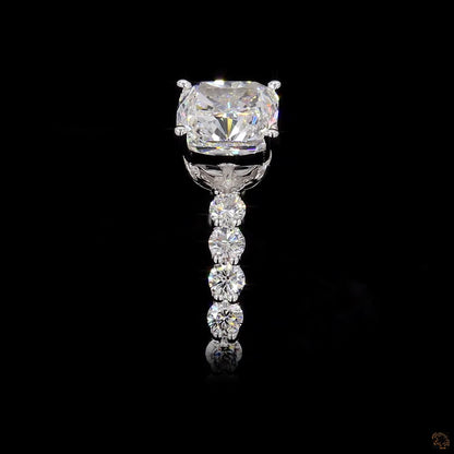 Avelyn – Cushion Cut Diamond Ring