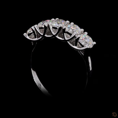 The Exquisite Yellow Gold Round Diamond Ring
