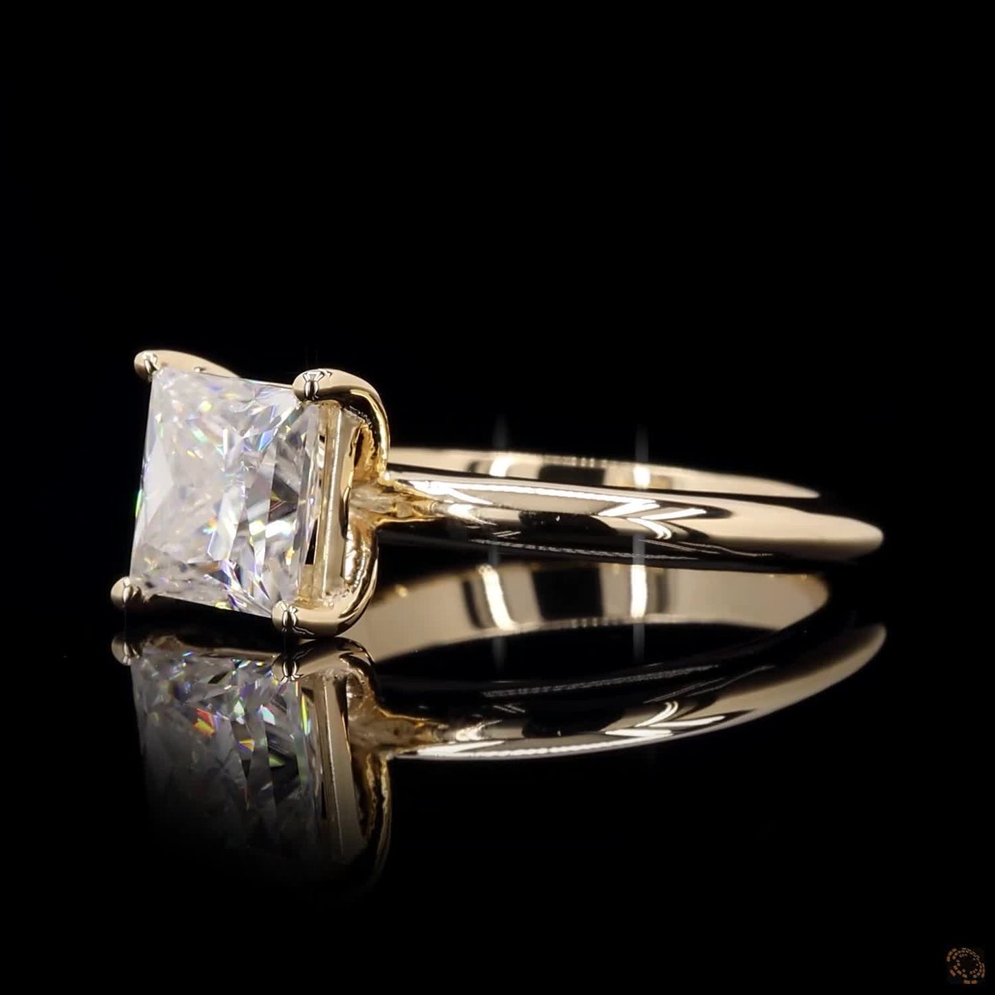 Cleo – Princess Solitaire Diamond Ring