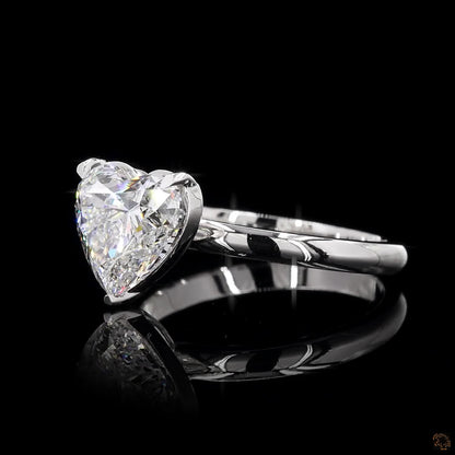 The Exquisite White Gold Heart Diamond Ring