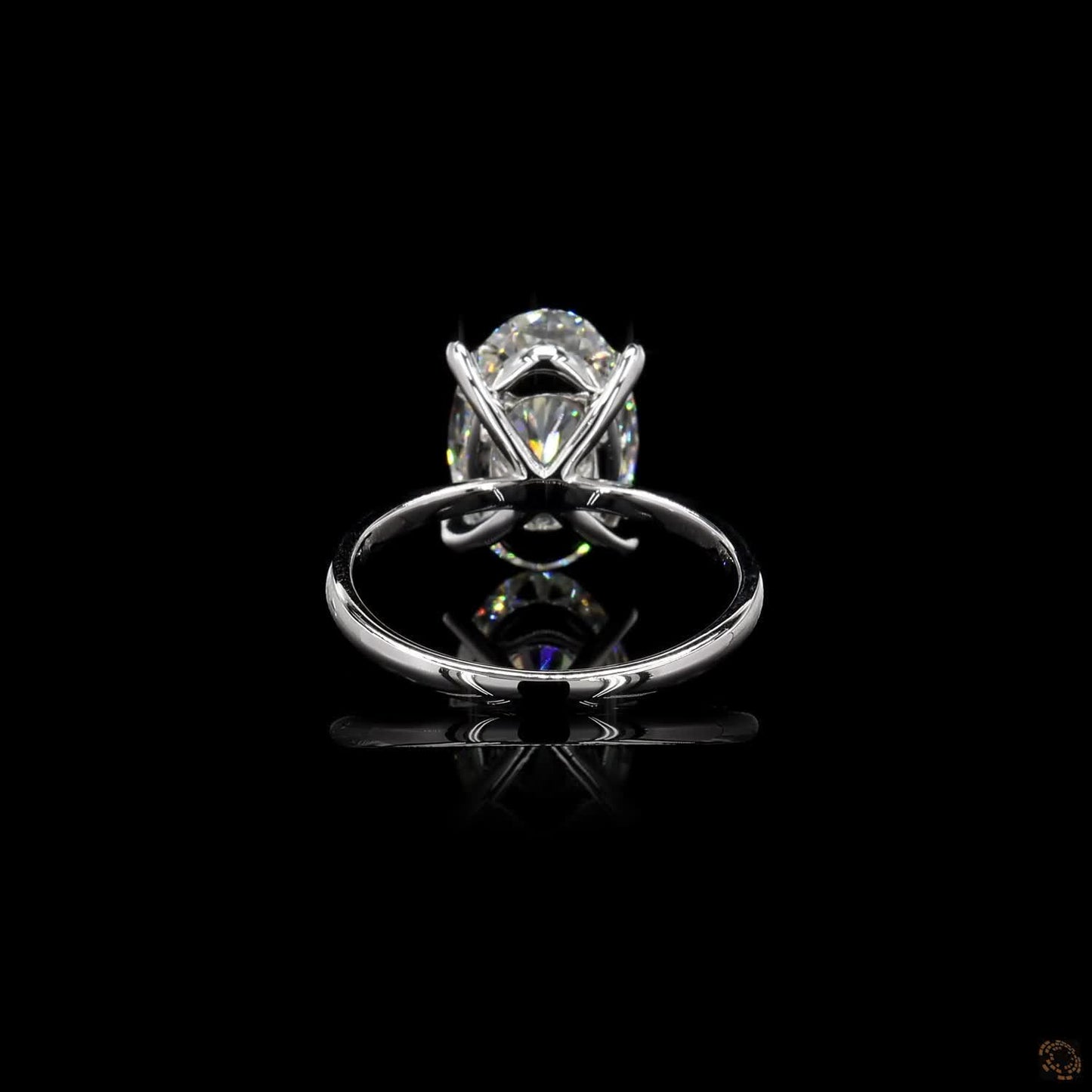 The Exquisite White Gold Oval Diamond Ring