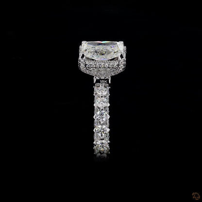 The Exquisite White Gold Radiant Diamond Ring