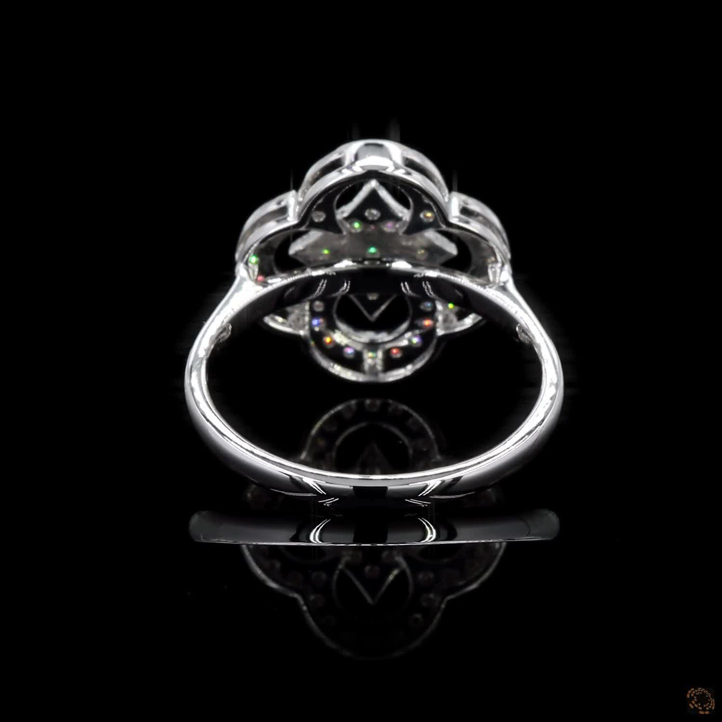 Liora – Vintage-Inspired Floral Diamond Ring
