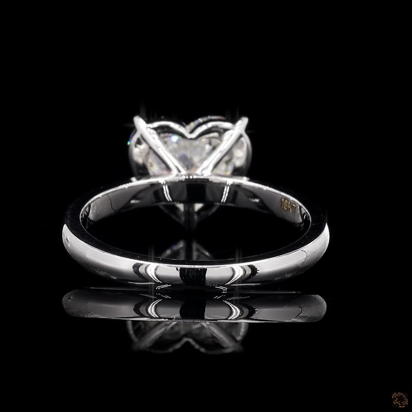 The Exquisite White Gold Heart Diamond Ring