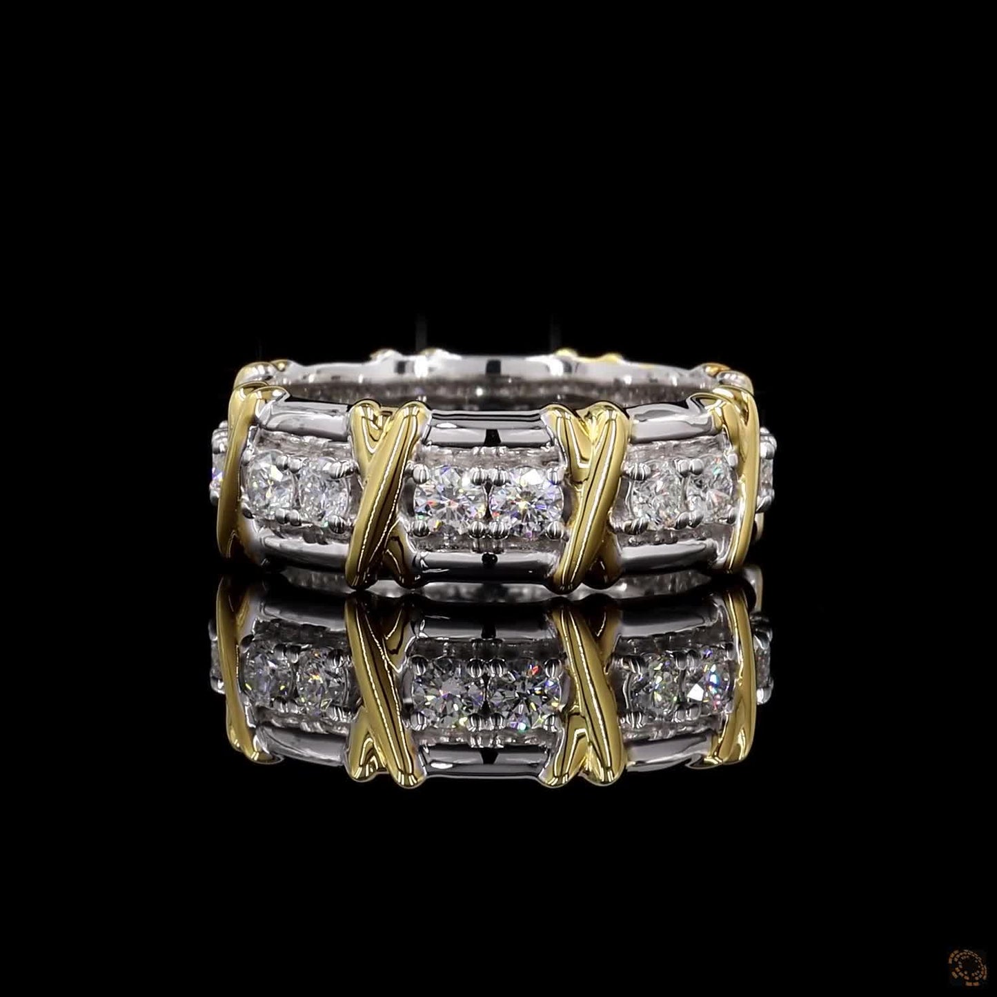 The Exquisite Two-Tone Diamond Band Ring