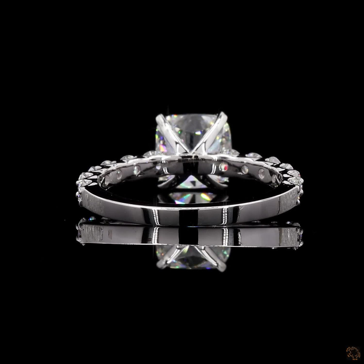 The Luster White Gold Cushion & Round Diamond Ring
