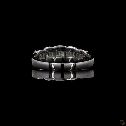 Cassara – Baguette &amp; Round Lab Grown Diamond Ring