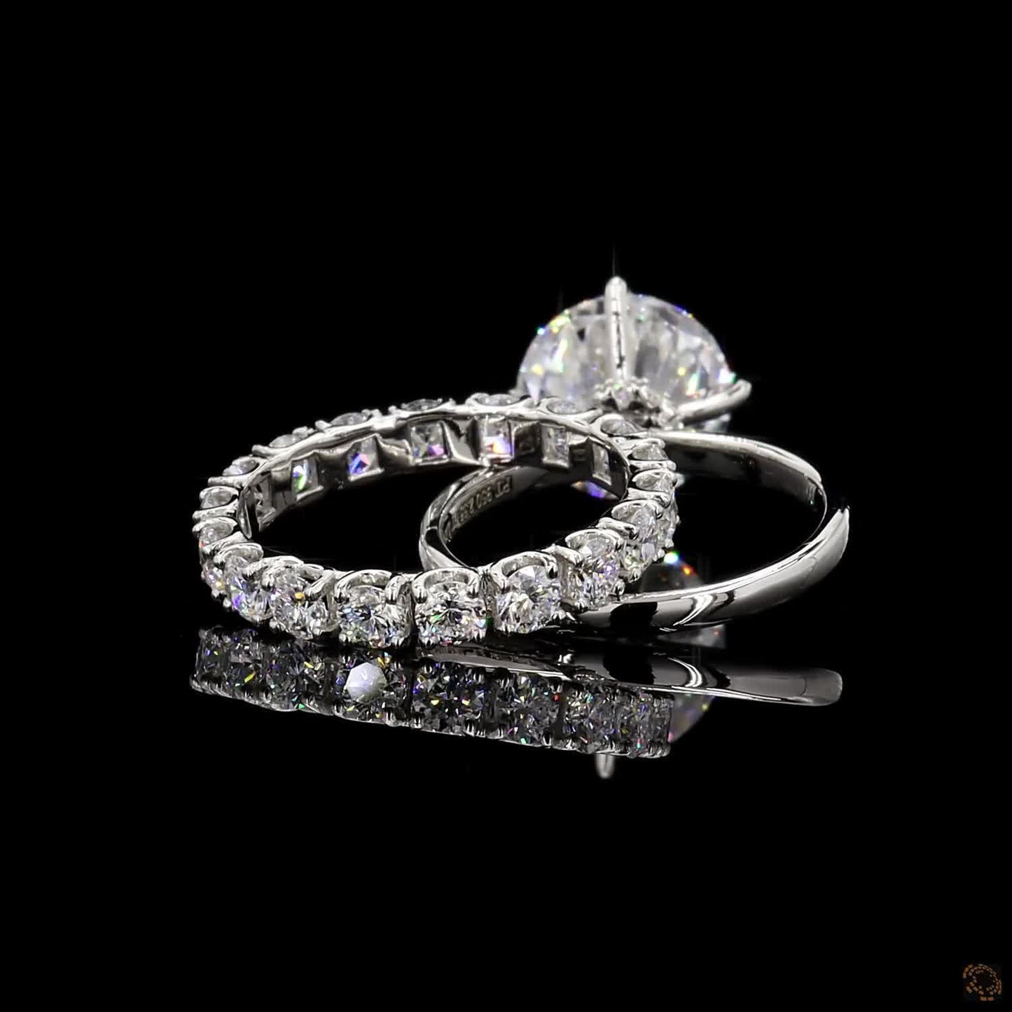 Arlena – Round Cut Lab Grown Diamond Ring Set