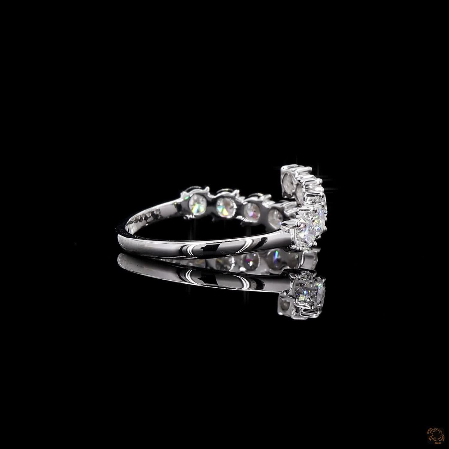 The Evara Ring — Modern Open-Band Design
