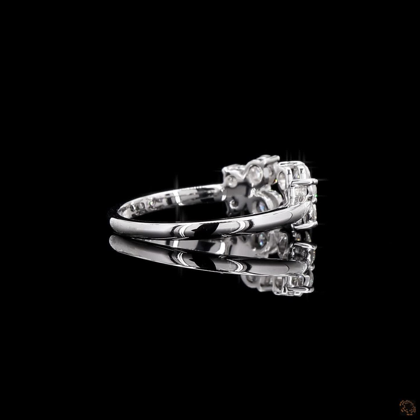 The Luster White Gold Diamond Flower Ring