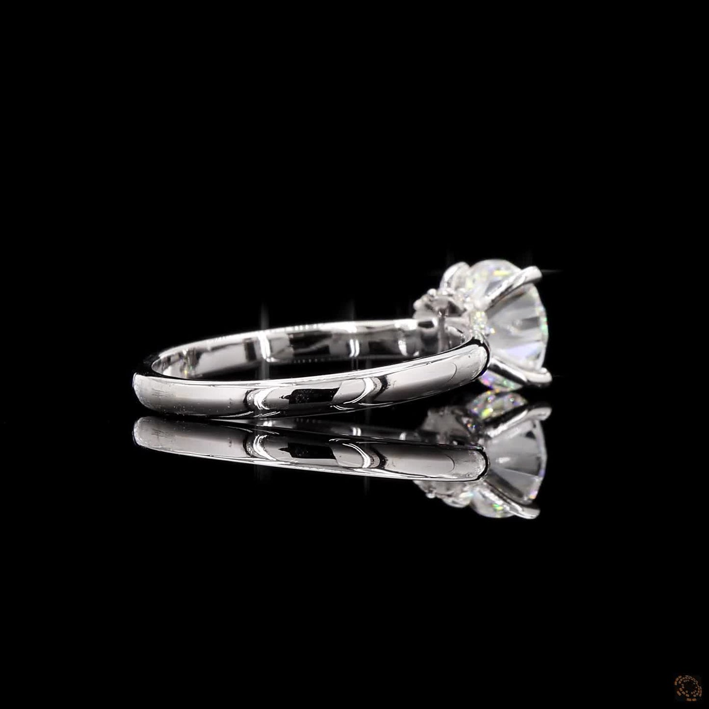 The Luster White Gold Round Diamond Ring
