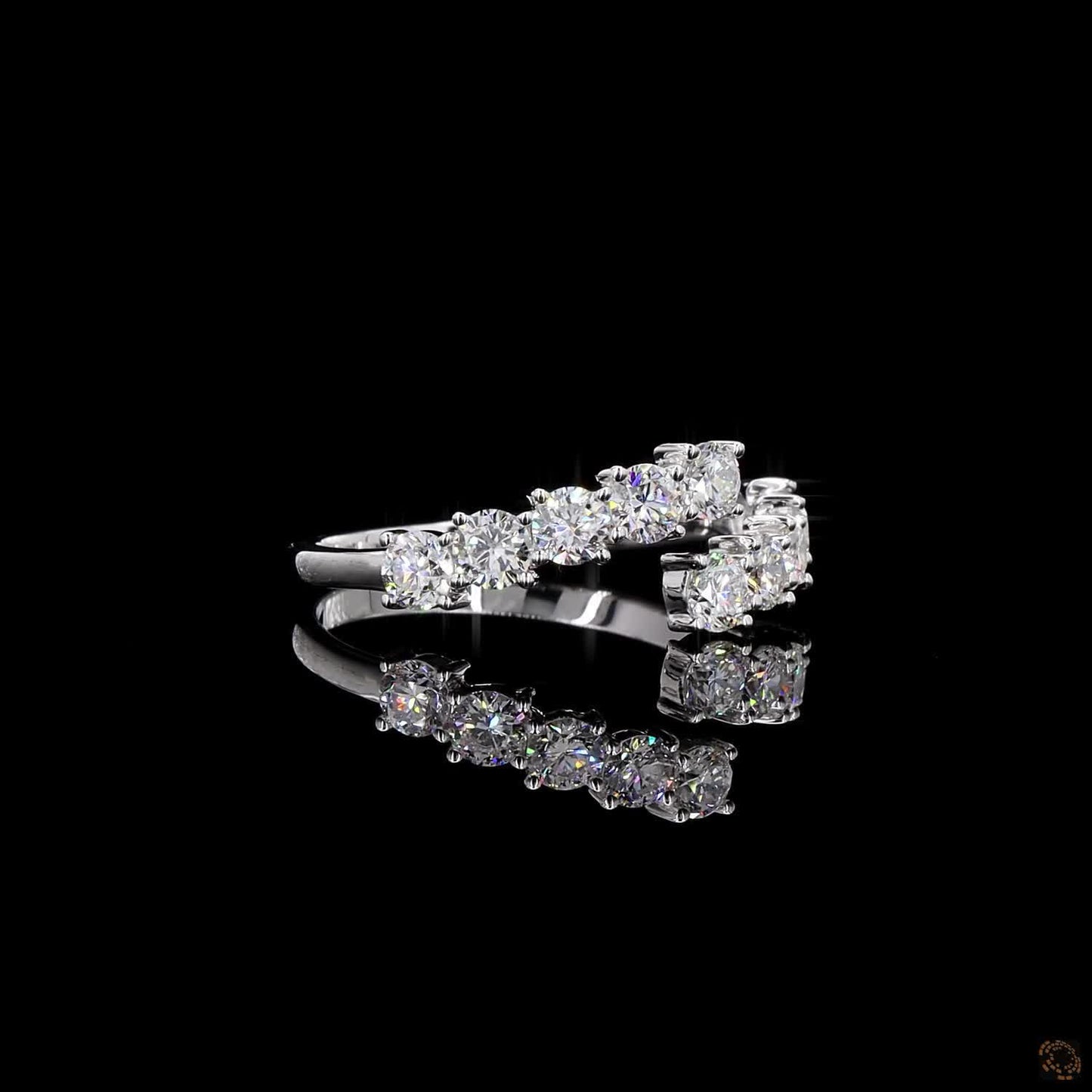 The Evara Ring — Modern Open-Band Design