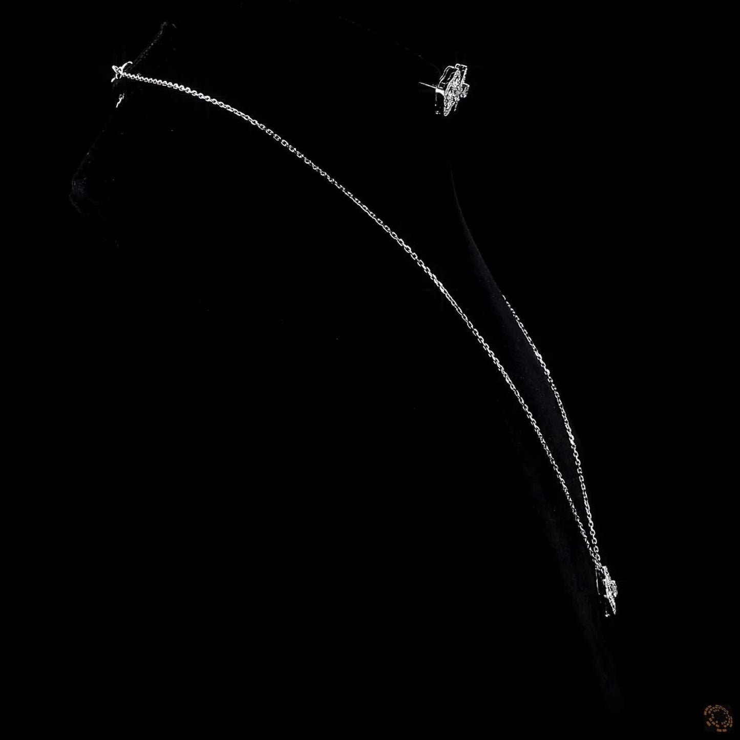 Lyra Pendant Set – Lab Grown Diamond in 18K White Gold