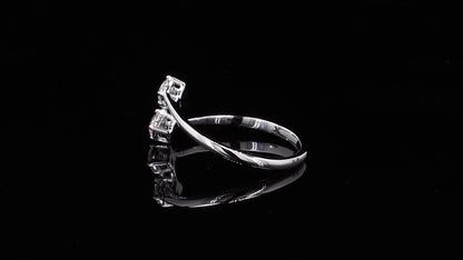 Two-stone, bypass (or toi et moi) ring