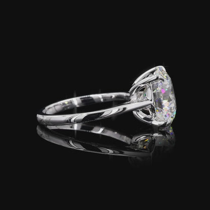 The Luster White Gold Round Diamond Ring