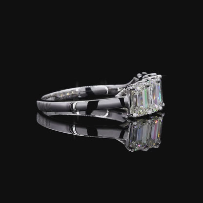 The Exquisite White Gold Emerald Diamond Ring