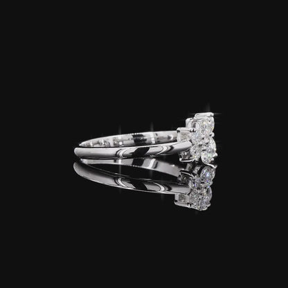 The Luster White Gold Diamond Flower Ring