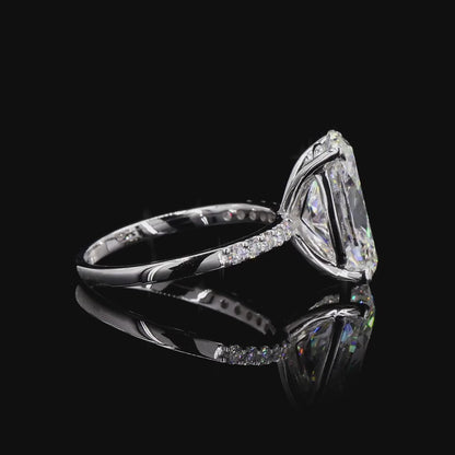 The Exquisite White Gold Oval & Round Diamond Ring