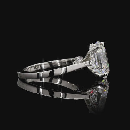 Nora – Oval Halo Diamond Ring