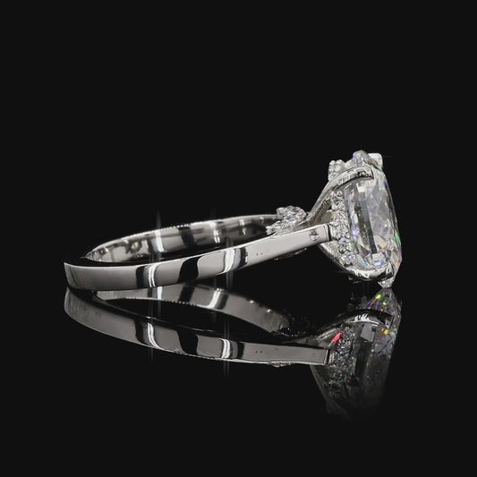 Nora – Oval Halo Diamond Ring